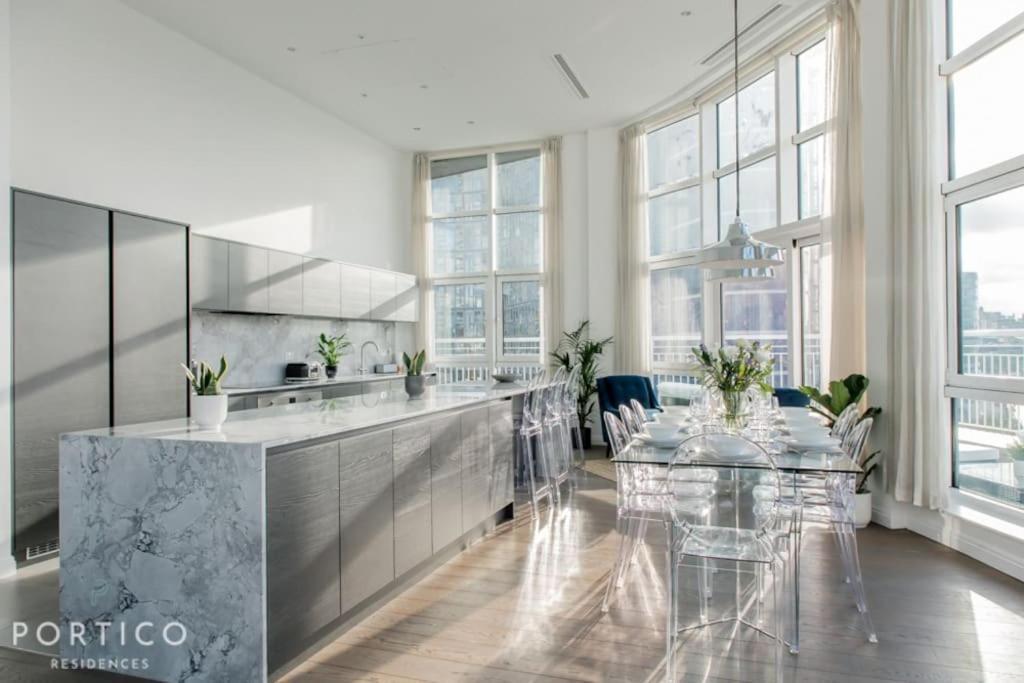 Apartment Portico Residences - Stunning Penthouse With River Views In Battersea