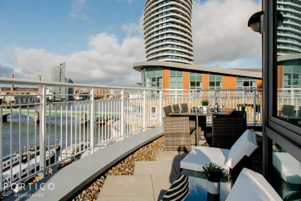 Portico Residences - Stunning Penthouse With River Views In Battersea London