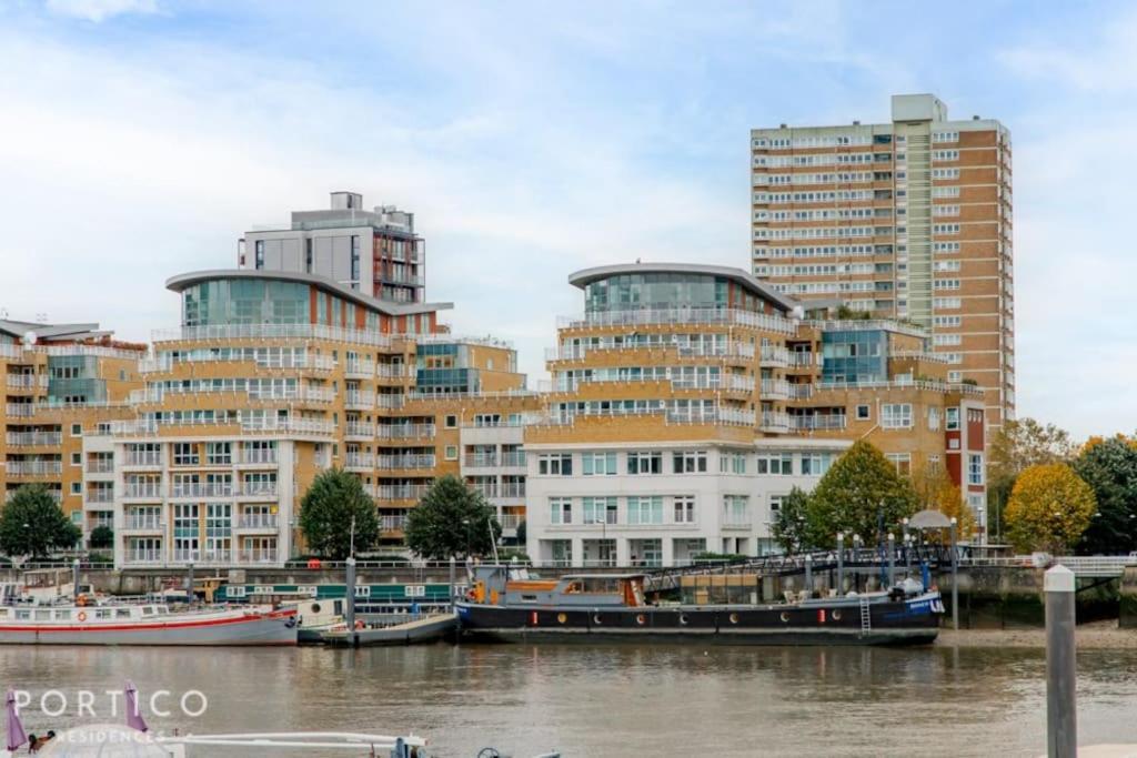 Portico Residences - Stunning Penthouse With River Views In Battersea Apartment *